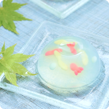 夏の和菓子の写真
